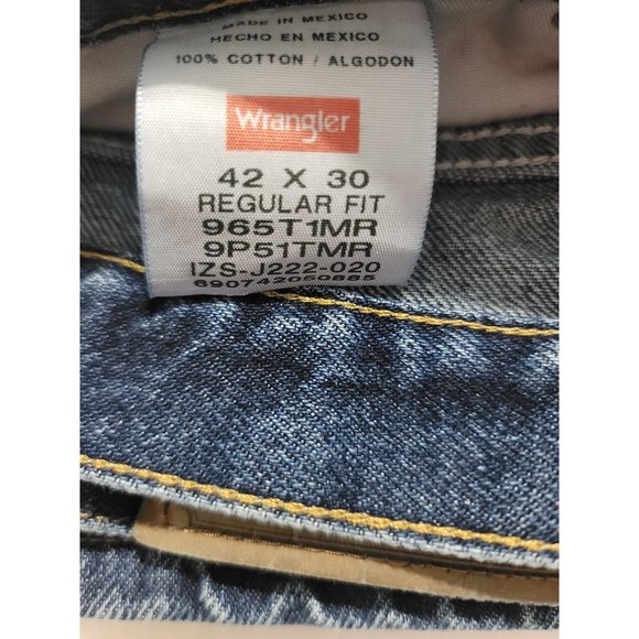Wrangler Premium Quality, Regular Fit, Mens 42 x 30. - Picture 9 of 9